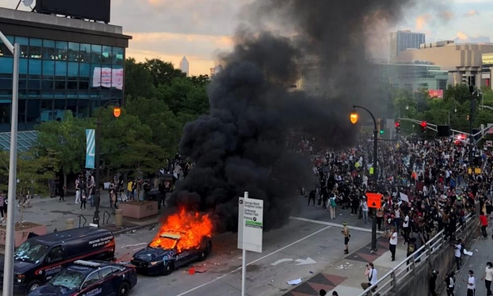 Washington Times: Η Antifa σχεδίαζε την εξέγερση στις ΗΠΑ εδώ και μήνες